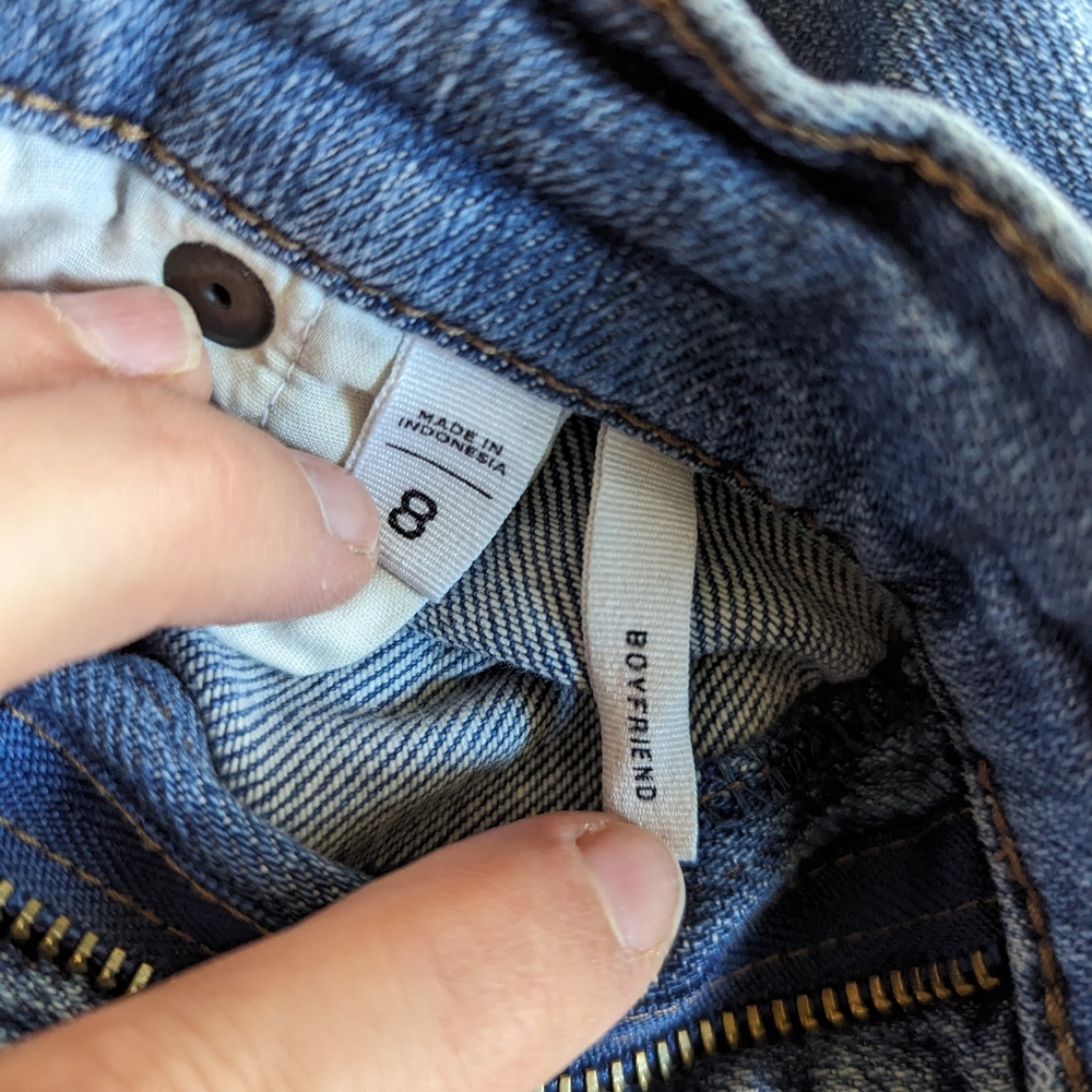 Loft Outlet Boyfriend High Waisted Med Wash Distressed Relaxed Fit Jeans Size 8 - Picture 8 of 11